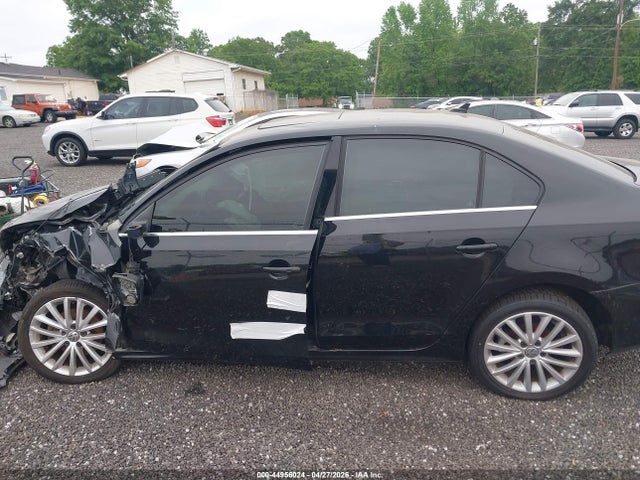 Продажа на аукционе авто 2015 Volkswagen Jetta 1.8t Se, vin: 3VWD17AJXFM203995, номер лота: 44956024
