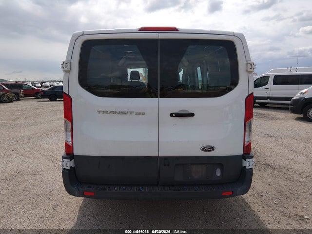 Ford Transit-250 2018 1FTYR1ZM4JKA46540 Image 17