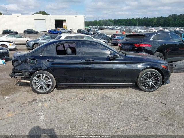 44956054 :رقم المزاد ، 55SWF8DB6KU294901 vin ، 2019 Mercedes-benz C 300 مزاد بيع