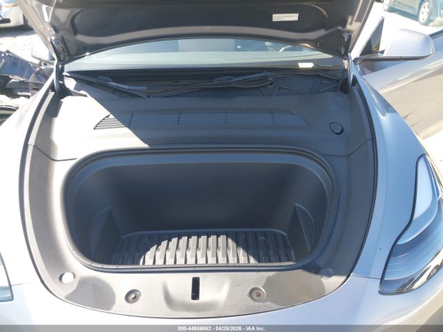 Продажа на аукционе авто 2025 Tesla Model Y Long Range Dual Motor Rear-wheel Drive, vin: 7SAYGDED6SF319914, номер лота: 44956062