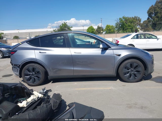 Продажа на аукционе авто 2025 Tesla Model Y Long Range Dual Motor Rear-wheel Drive, vin: 7SAYGDED6SF319914, номер лота: 44956062