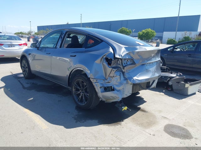 Продажа на аукционе авто 2025 Tesla Model Y Long Range Dual Motor Rear-wheel Drive, vin: 7SAYGDED6SF319914, номер лота: 44956062
