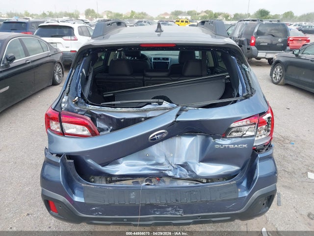 44956070 :رقم المزاد ، 4S4BSANC7J3287683 vin ، 2018 Subaru Outback 2.5i Limited مزاد بيع