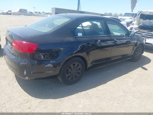 2014 Volkswagen Jetta 2.0l S მანქანა იყიდება აუქციონზე, vin: 3VW2K7AJ8EM392004, აუქციონის ნომერი: 44956073