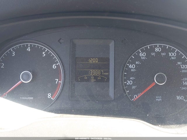 2014 Volkswagen Jetta 2.0l S მანქანა იყიდება აუქციონზე, vin: 3VW2K7AJ8EM392004, აუქციონის ნომერი: 44956073