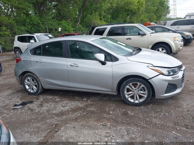 44956099 :رقم المزاد ، 3G1BC6SM1KS601165 vin ، 2019 Chevrolet Cruze Ls مزاد بيع