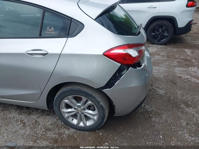 44956099 :رقم المزاد ، 3G1BC6SM1KS601165 vin ، 2019 Chevrolet Cruze Ls مزاد بيع