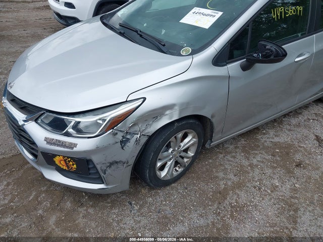 44956099 :رقم المزاد ، 3G1BC6SM1KS601165 vin ، 2019 Chevrolet Cruze Ls مزاد بيع