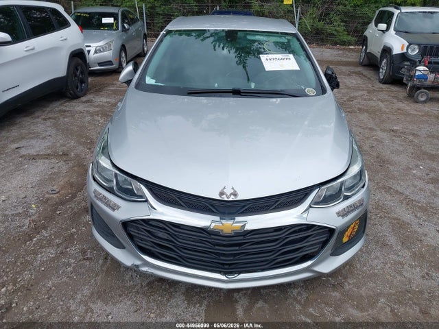 44956099 :رقم المزاد ، 3G1BC6SM1KS601165 vin ، 2019 Chevrolet Cruze Ls مزاد بيع