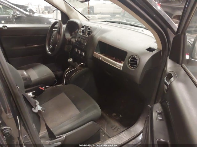 2016 Jeep Compass Sport მანქანა იყიდება აუქციონზე, vin: 1C4NJDBB4GD507849, აუქციონის ნომერი: 44956120