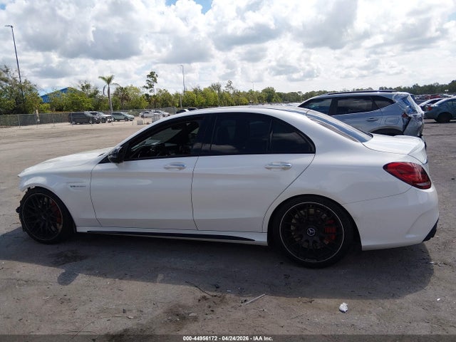 Продажа на аукционе авто 2018 Mercedes-benz Amg C 63 S, vin: 55SWF8HB2JU255585, номер лота: 44956172