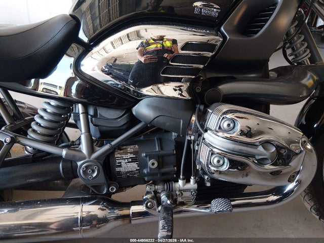 Продажа на аукционе авто 2001 Bmw R1200 C, vin: WB10434A61ZA67076, номер лота: 44956222