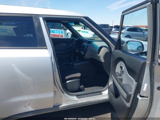 2018 Kia Soul მანქანა იყიდება აუქციონზე, vin: KNDJN2A26J7537935, აუქციონის ნომერი: 44956249