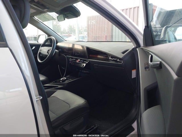 2024 Kia Niro Ev Wind მანქანა იყიდება აუქციონზე, vin: KNDCR3L16R5095754, აუქციონის ნომერი: 44956256