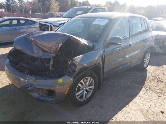 2012 Volkswagen Tiguan Le მანქანა იყიდება აუქციონზე, vin: WVGAV7AX2CW004414, აუქციონის ნომერი: 44956260