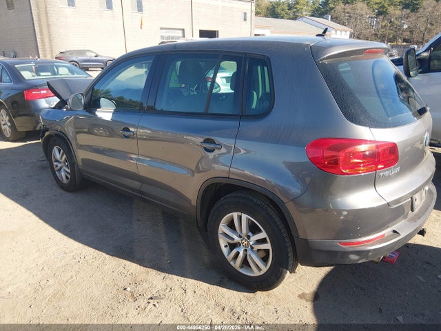2012 Volkswagen Tiguan Le მანქანა იყიდება აუქციონზე, vin: WVGAV7AX2CW004414, აუქციონის ნომერი: 44956260