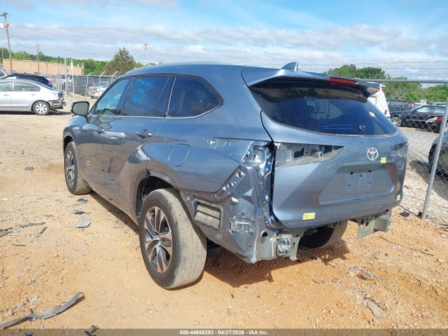 2022 Toyota Highlander Xle მანქანა იყიდება აუქციონზე, vin: 5TDGZRAH1NS127552, აუქციონის ნომერი: 44956292