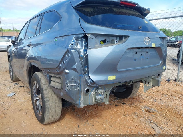 2022 Toyota Highlander Xle მანქანა იყიდება აუქციონზე, vin: 5TDGZRAH1NS127552, აუქციონის ნომერი: 44956292