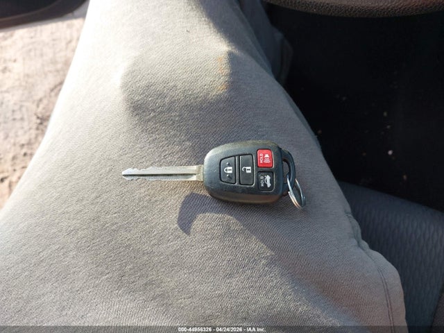 Toyota COROLLA LE 2017 2T1BURHE1HC833387 Image 11