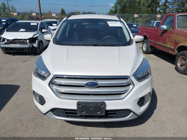 1FMCU9GD7JUA65223 Ford ESCAPE SE