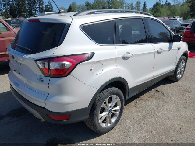 1FMCU9GD7JUA65223 Ford ESCAPE SE