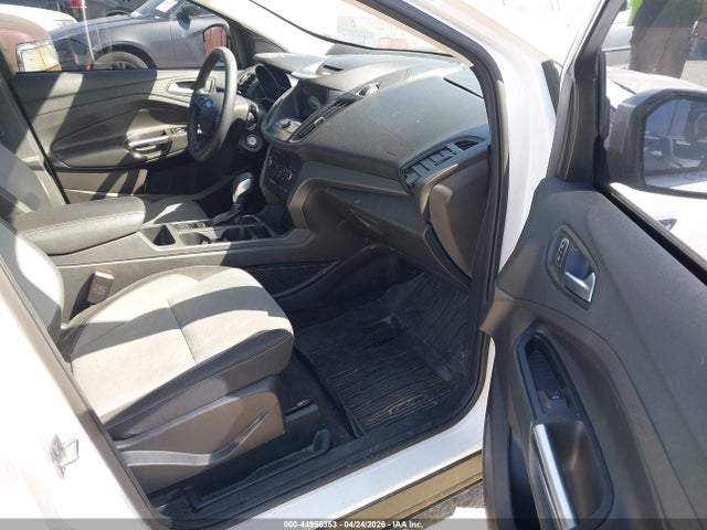 1FMCU9GD7JUA65223 Ford ESCAPE SE
