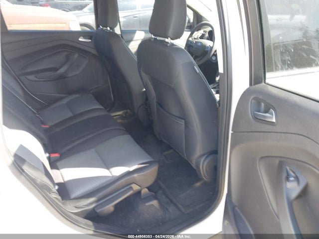 1FMCU9GD7JUA65223 Ford ESCAPE SE