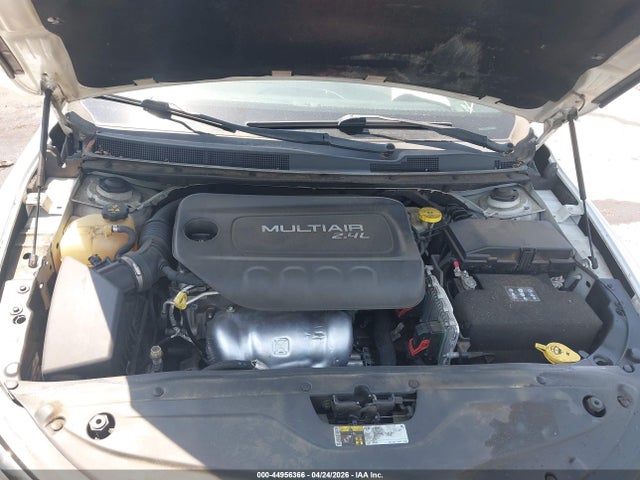 2015 Chrysler 200 S მანქანა იყიდება აუქციონზე, vin: 1C3CCCBB3FN573205, აუქციონის ნომერი: 44956366