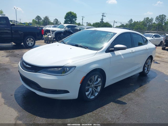 2015 Chrysler 200 S მანქანა იყიდება აუქციონზე, vin: 1C3CCCBB3FN573205, აუქციონის ნომერი: 44956366