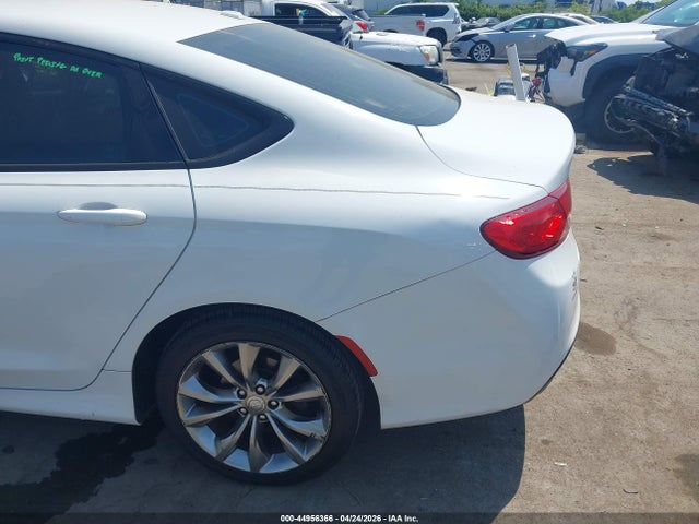 2015 Chrysler 200 S მანქანა იყიდება აუქციონზე, vin: 1C3CCCBB3FN573205, აუქციონის ნომერი: 44956366