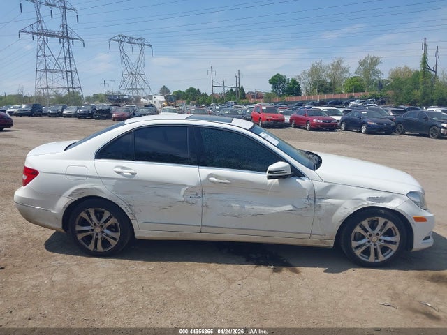 Aukcja sprzedaży 2013 Mercedes-benz C 300 Luxury 4matic/sport 4matic, vin: WDDGF8AB8DR291902, numer aukcji: 44956365