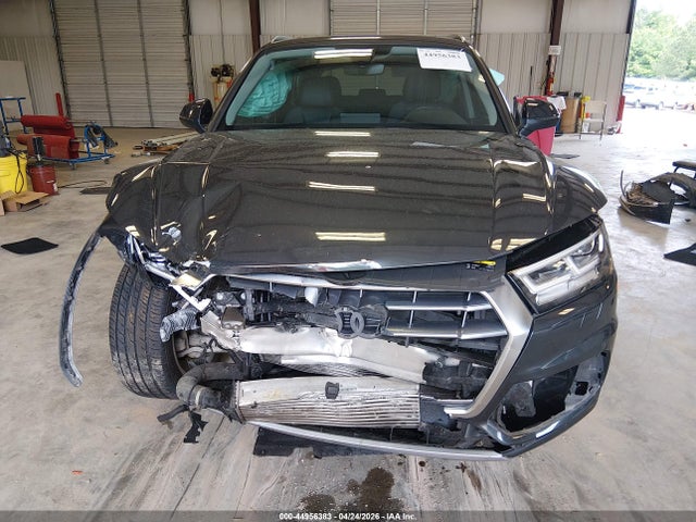 2018 Audi Q5 2.0t Premium/2.0t Tech Premium მანქანა იყიდება აუქციონზე, vin: WA1BNAFY4J2244117, აუქციონის ნომერი: 44956383