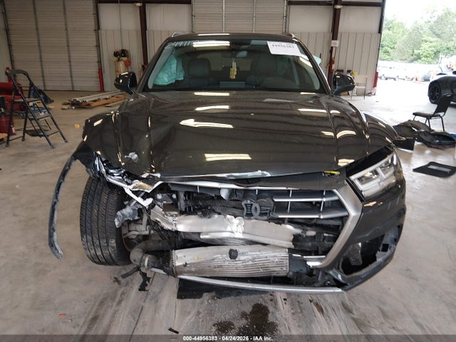 2018 Audi Q5 2.0t Premium/2.0t Tech Premium მანქანა იყიდება აუქციონზე, vin: WA1BNAFY4J2244117, აუქციონის ნომერი: 44956383