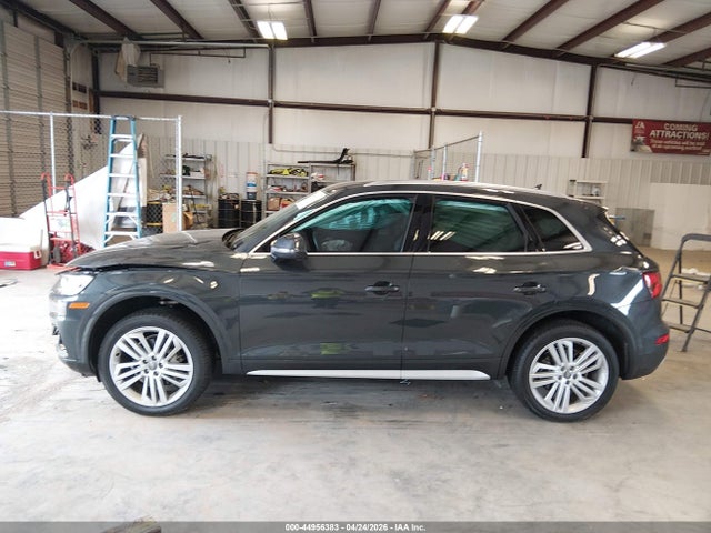 2018 Audi Q5 2.0t Premium/2.0t Tech Premium მანქანა იყიდება აუქციონზე, vin: WA1BNAFY4J2244117, აუქციონის ნომერი: 44956383