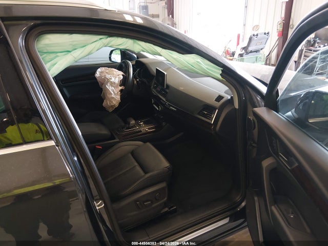 2018 Audi Q5 2.0t Premium/2.0t Tech Premium მანქანა იყიდება აუქციონზე, vin: WA1BNAFY4J2244117, აუქციონის ნომერი: 44956383