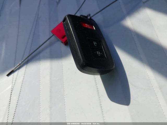 JTDKDTB34G1117025 Toyota Prius C Three