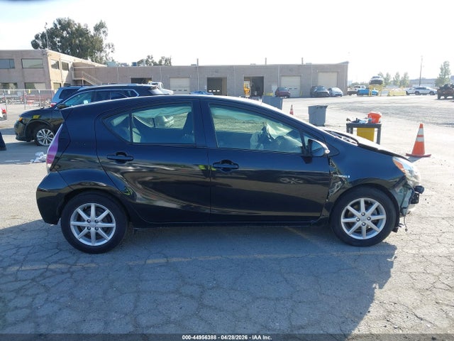 JTDKDTB34G1117025 Toyota Prius C Three