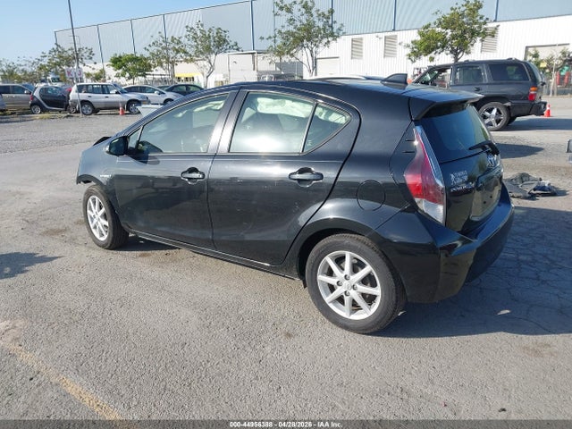 JTDKDTB34G1117025 Toyota Prius C Three