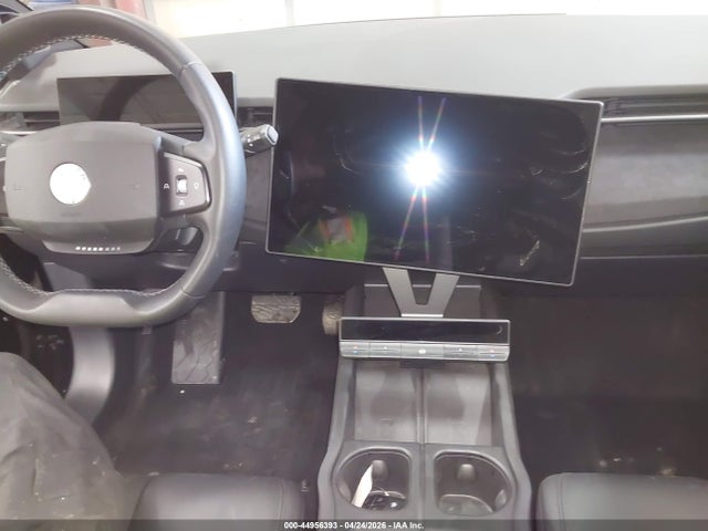 Fisker Ocean One 2023 VCF1ZBU2XPG002874 Image 18
