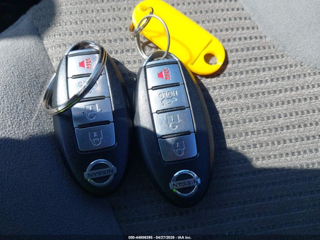 44956395 :رقم المزاد ، 3N1AB6AP0BL665146 vin ، 2011 Nissan Sentra 2.0sr مزاد بيع