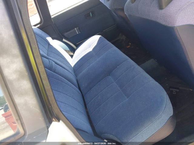 1991 Volvo 240 Se მანქანა იყიდება აუქციონზე, vin: YV1AA8858M1887146, აუქციონის ნომერი: 44956413