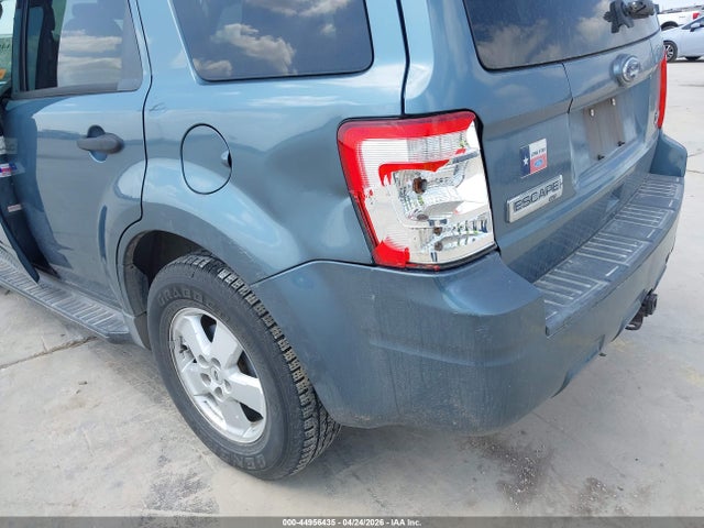 44956435 :رقم المزاد ، 1FMCU0DG8AKD45254 vin ، 2010 Ford Escape Xlt مزاد بيع