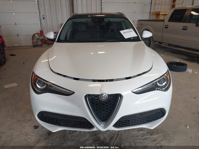 2021 Alfa Romeo Stelvio Awd მანქანა იყიდება აუქციონზე, vin: ZASPAKAN3M7D02677, აუქციონის ნომერი: 44956448