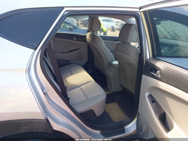 Продажа на аукционе авто 2018 Hyundai Tucson Sel, vin: KM8J33A40JU662620, номер лота: 44956460