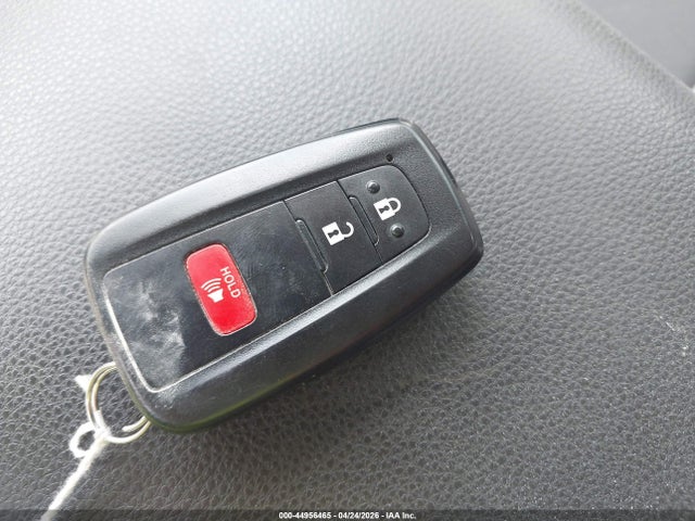 44956465 :رقم المزاد ، JTMW1RFV6KJ013783 vin ، 2019 Toyota Rav4 Xle مزاد بيع