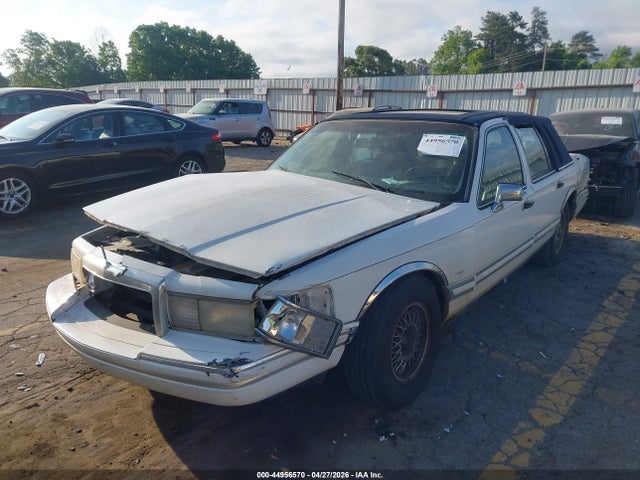 Aukcja sprzedaży 1993 Lincoln Town Car Signature/jack Nicklaus, vin: 1LNLM82W5PY674914, numer aukcji: 44956570
