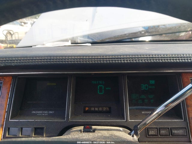 Aukcja sprzedaży 1993 Lincoln Town Car Signature/jack Nicklaus, vin: 1LNLM82W5PY674914, numer aukcji: 44956570