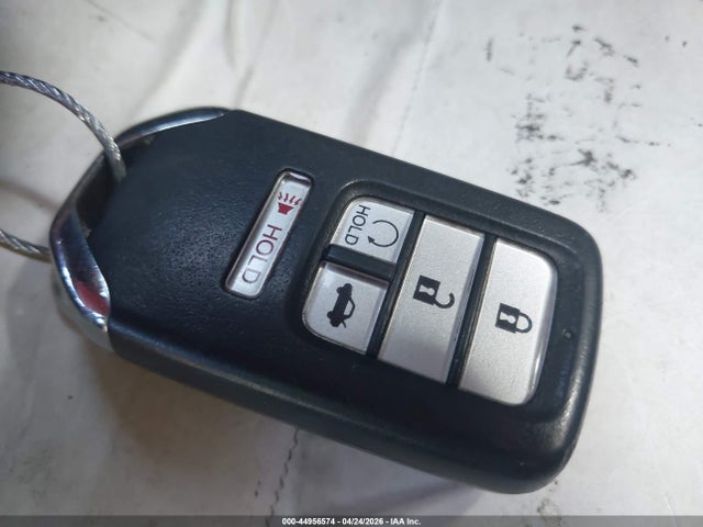 44956574 :رقم المزاد ، 1HGCR2F88HA233417 vin ، 2017 Honda Accord Ex-l مزاد بيع