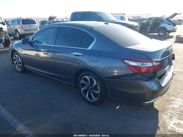 44956574 :رقم المزاد ، 1HGCR2F88HA233417 vin ، 2017 Honda Accord Ex-l مزاد بيع