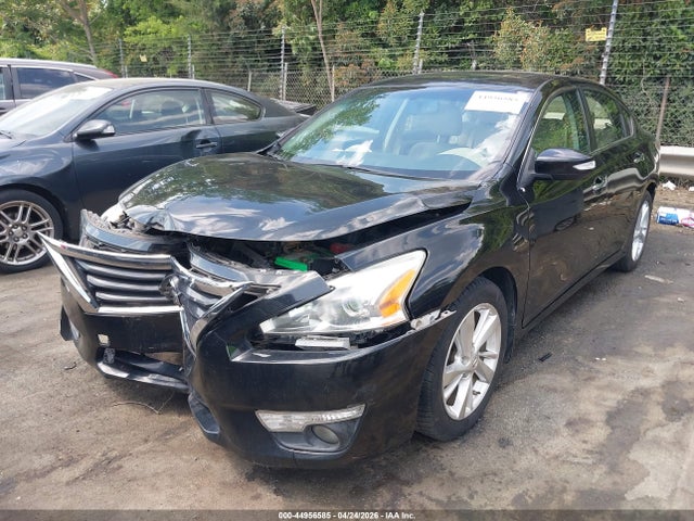 2014 Nissan Altima 2.5 Sl მანქანა იყიდება აუქციონზე, vin: 1N4AL3AP0EC323680, აუქციონის ნომერი: 44956585